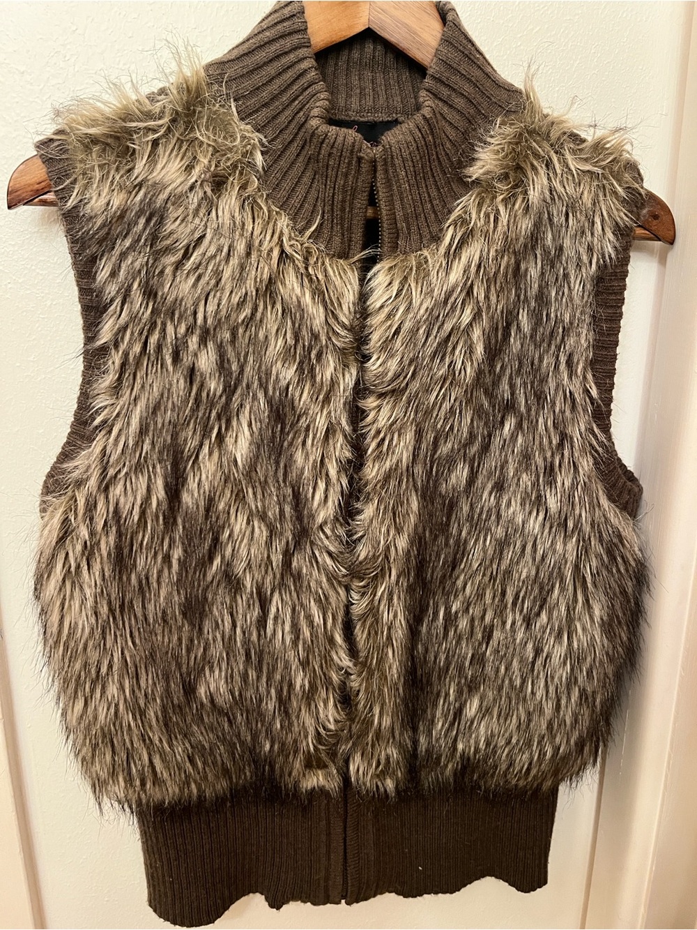 Faux Fur Knit Vest - Brown